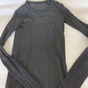 Lululemon swift tee